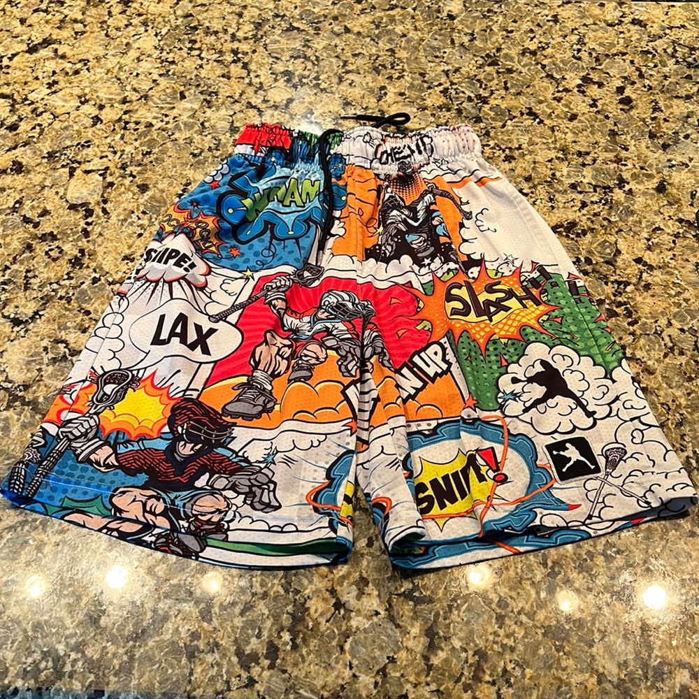 Lacrosse boy shorts. Size small (8/10)